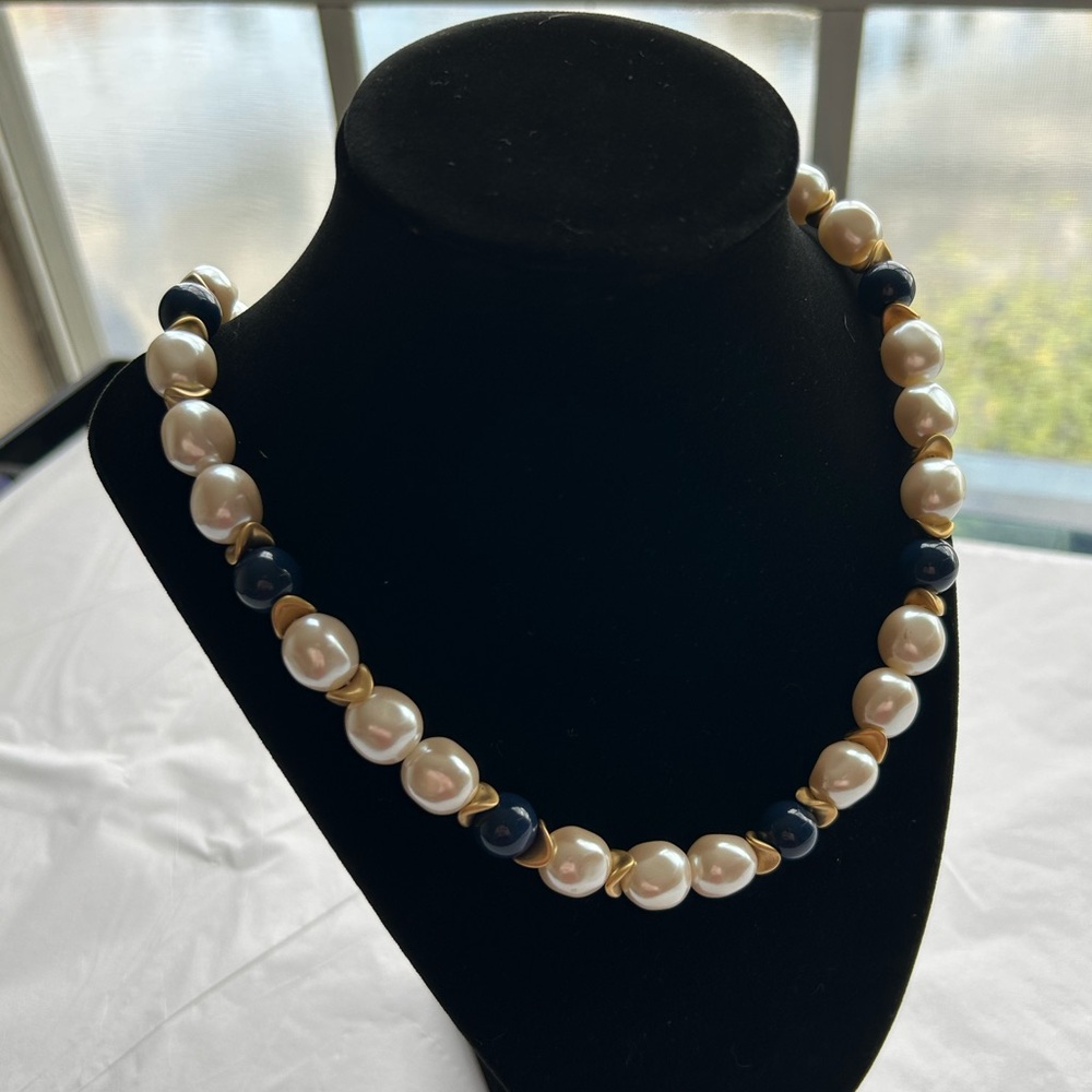 Vintage Faux Pearl Costume Jewelry Necklace